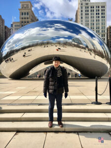 go out walk walk Chicago loop day trip