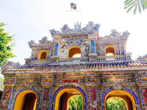 gooutwalkwalk_hue_imperialcity_architecture
