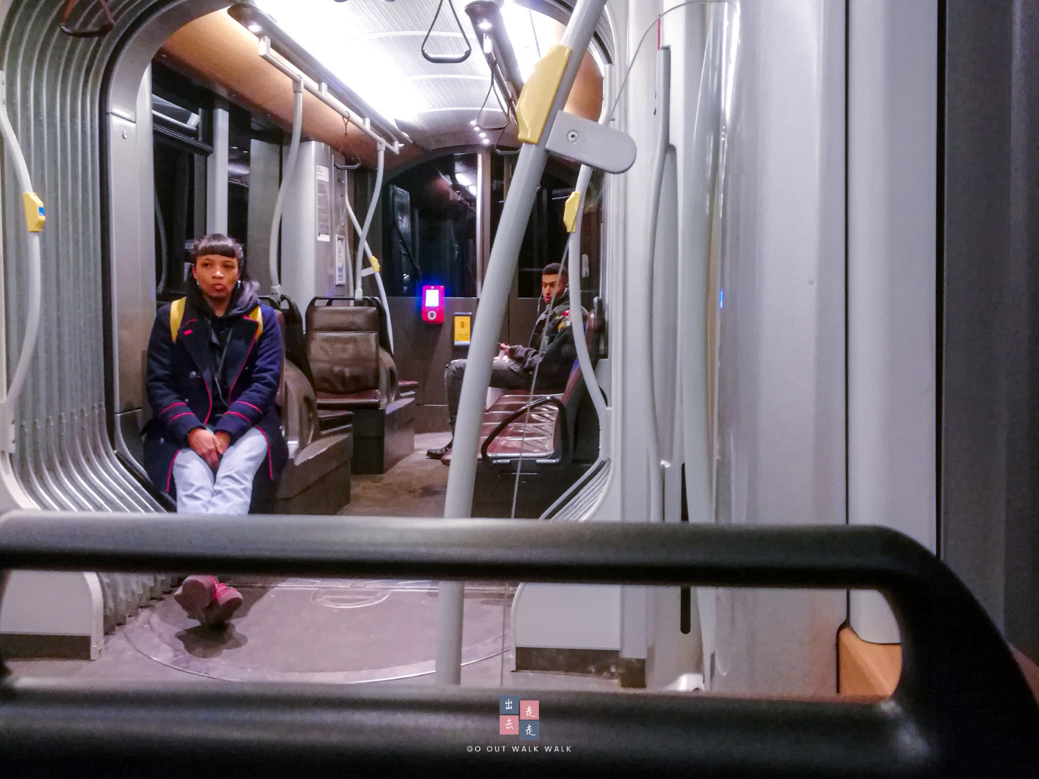 gooutwalkwalk_brussels_train_transportation